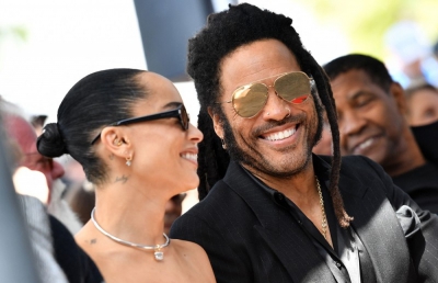 Lenny_Kravitz_Honored_with_Star_on_The_Hollywood_Walk_of_Fame_284029.jpg